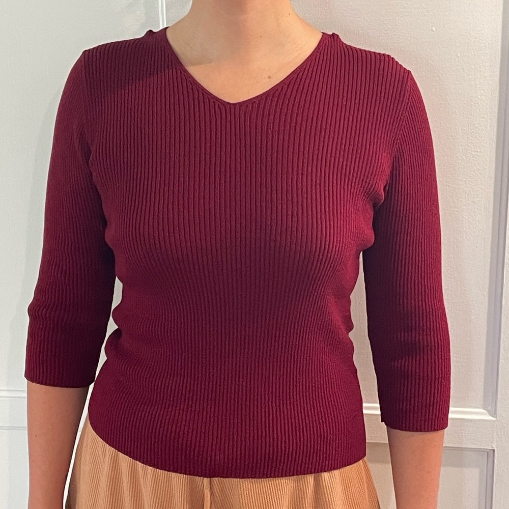Women's Burgundy Lightweight V-Neck Sweater